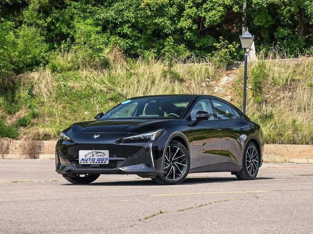 מכונית חשמלית של Arcfox Alpha S5