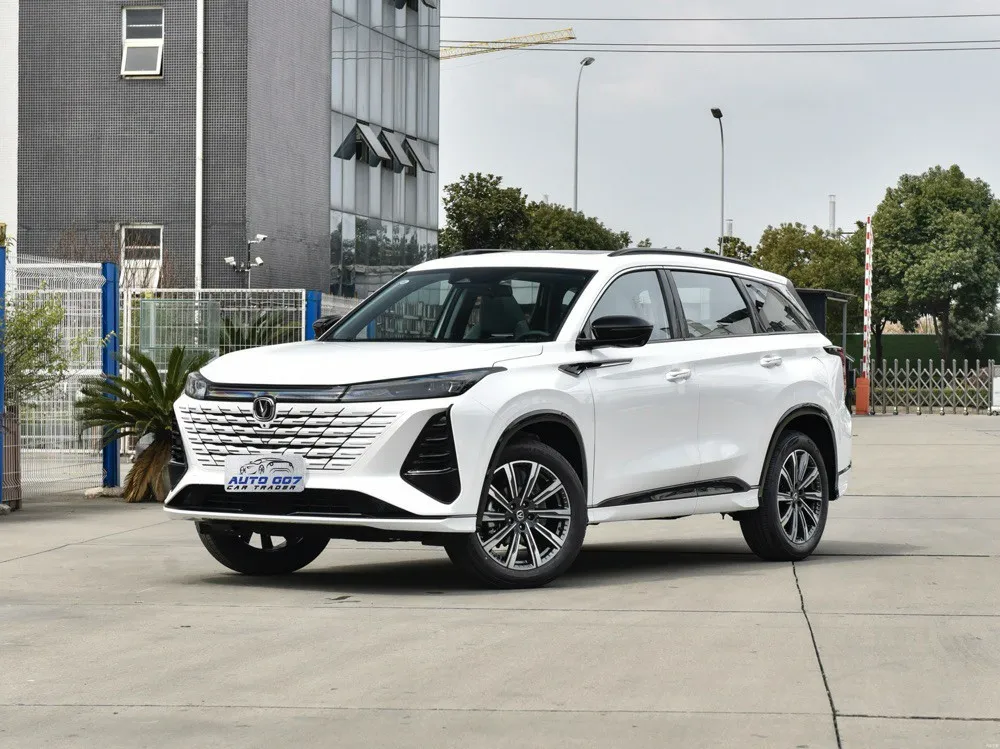 רכב בנזין Changan CS75 Plus
