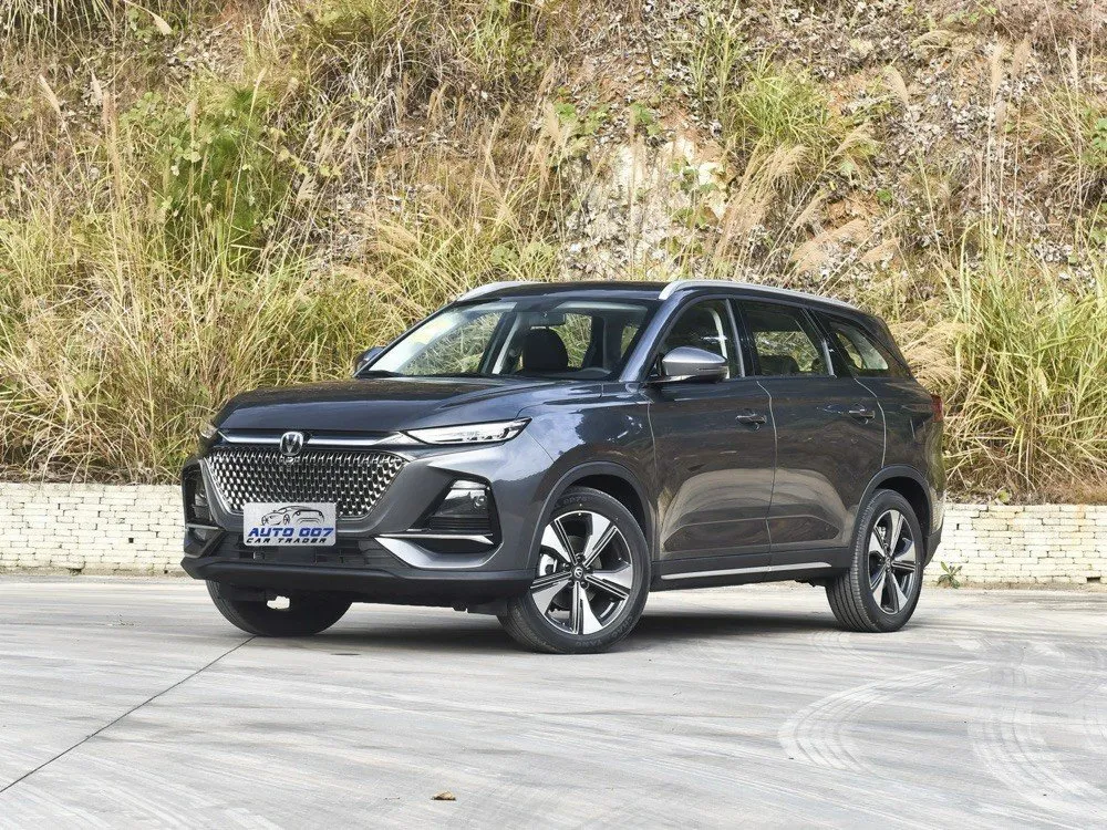 רכב בנזין Changan X7 Plus